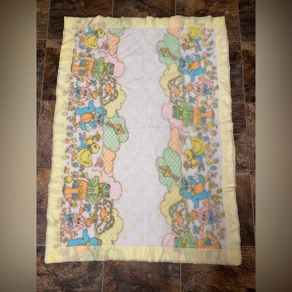 Baby Unisex Vintage Yellow Teddy Bear Bird Cloud Blanket - Picture 1 of 6